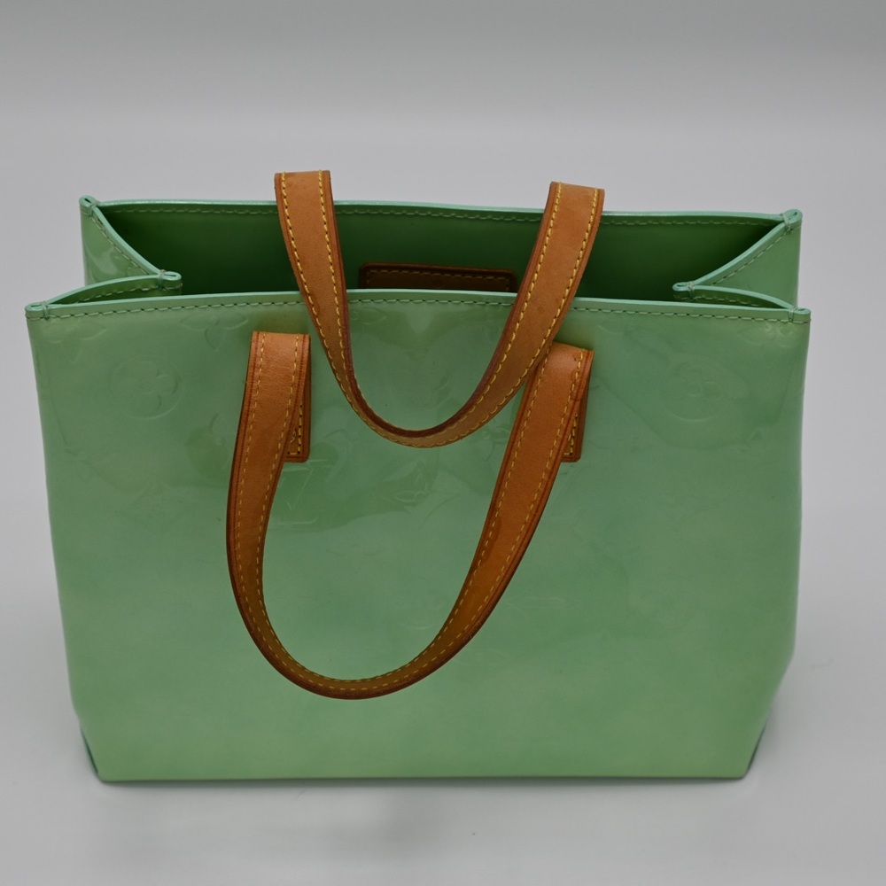Louis Vuitton Reade MM Peppermint Vernis